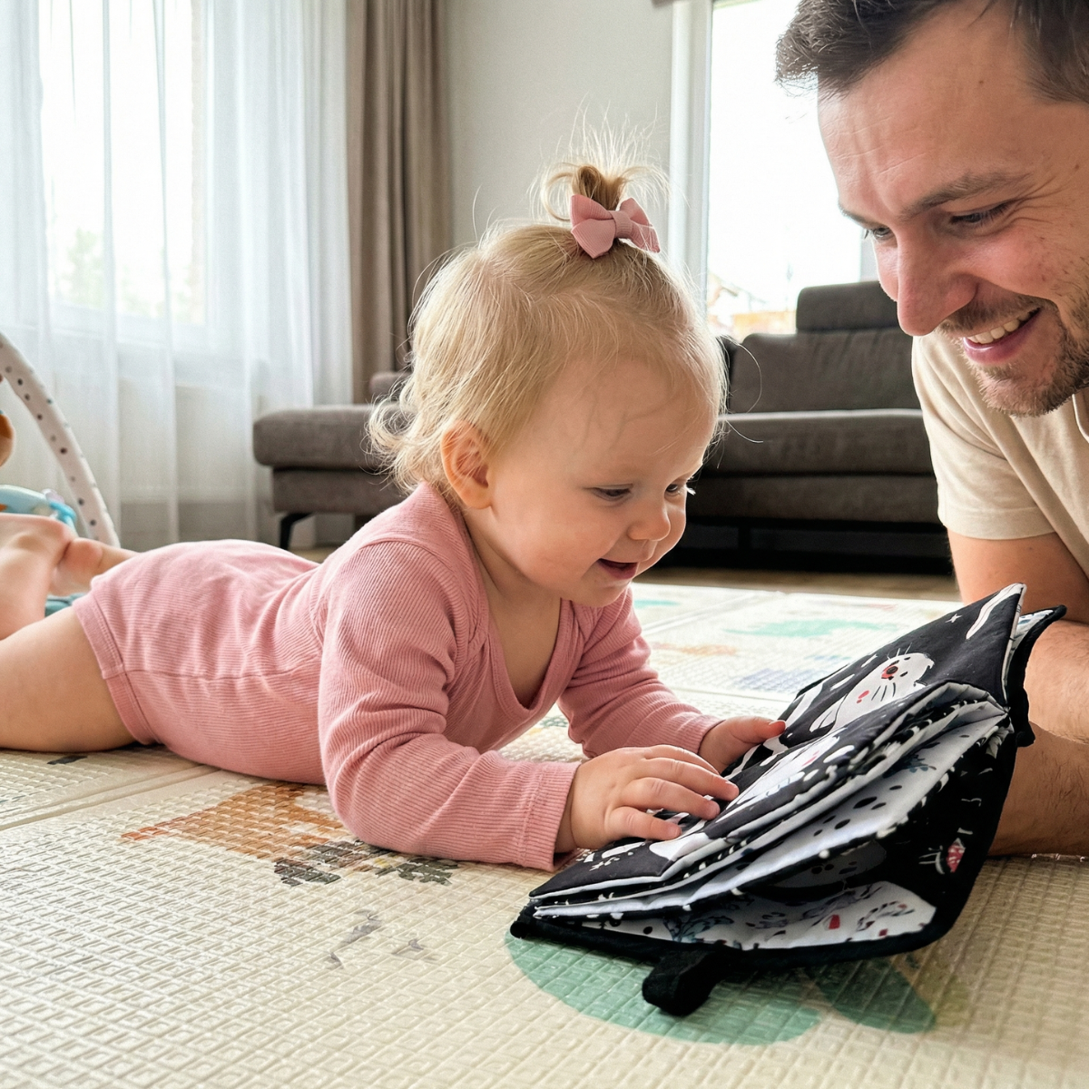 Zabawka sensoryczna do leżenia na brzuszku z piszczałką | 0–12 miesięcy