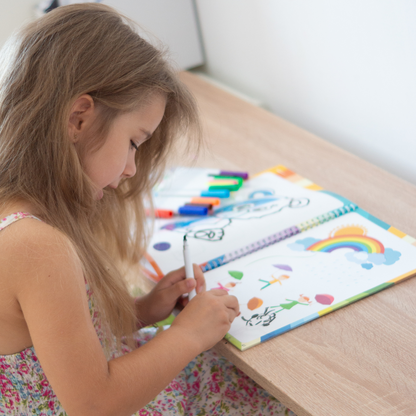 Curious Child Colours – Zeszyt pisz i zmazuj do nauki pisania, wielokrotnego użytku (64 strony, 2–5 lat)