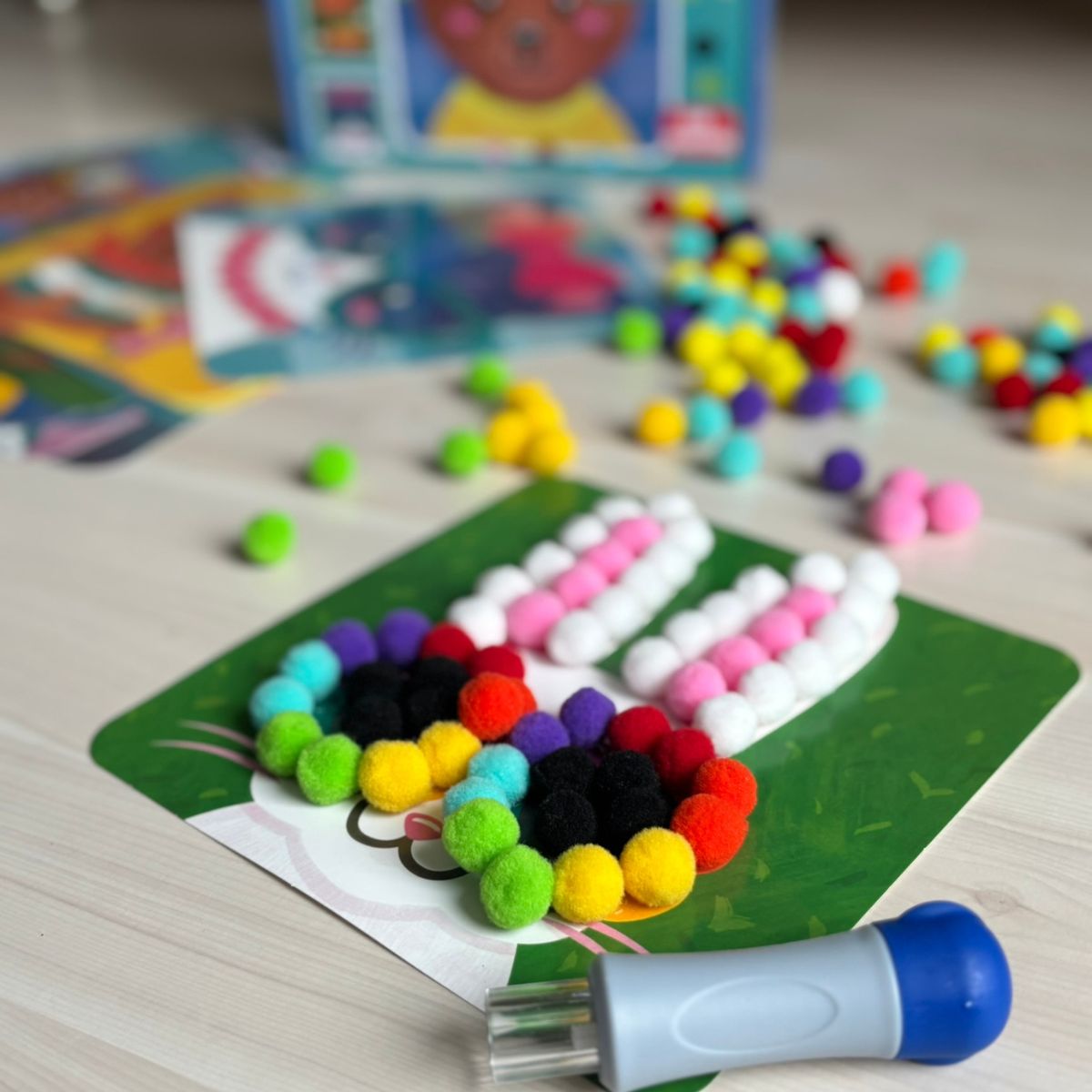 Zestaw kreatywny Pom Pom ze zwierzętami