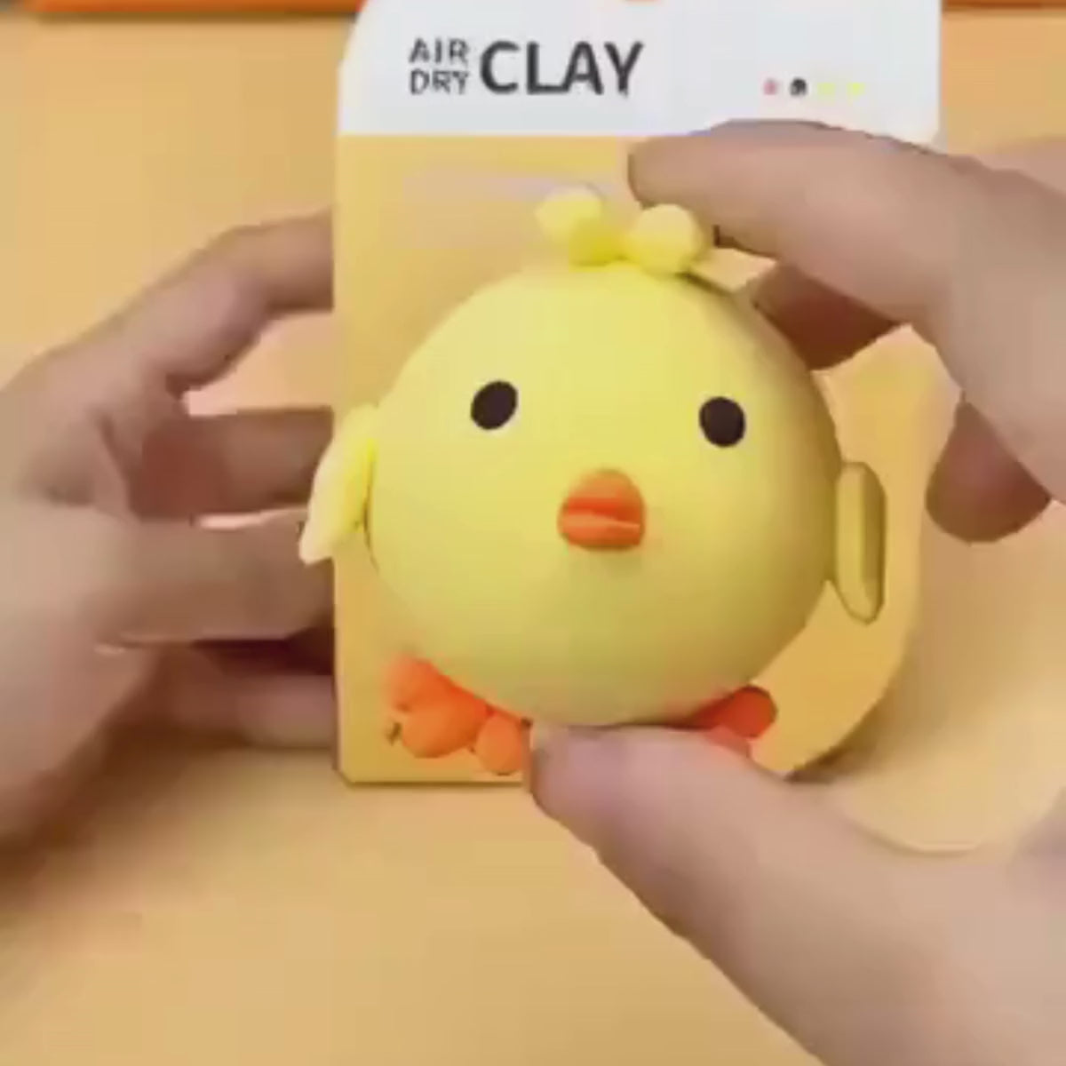 64-elementowy zestaw DIY Squishy Clay (4+ lata)