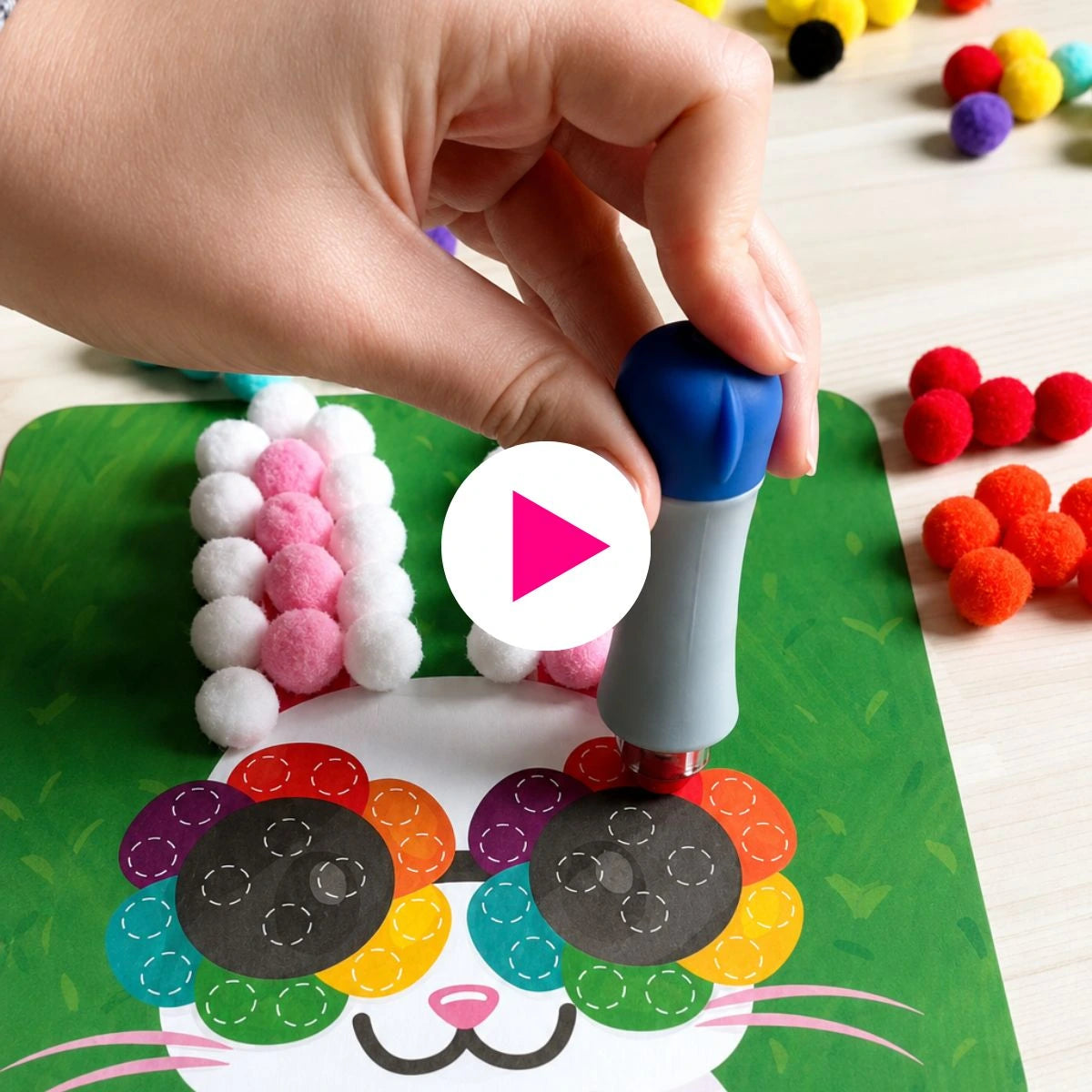 Pom Pom Kit – stwórz puszyste zwierzątka 3D z miękkich pomponów bez bałaganu! (5+ lat)