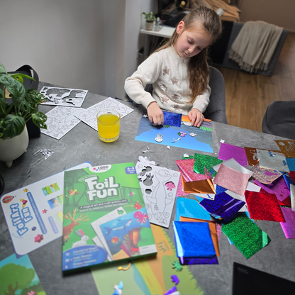 Foil Fun: Świat zwierząt | Kreatywny zestaw bez bałaganu (dla dzieci 4–9 lat)